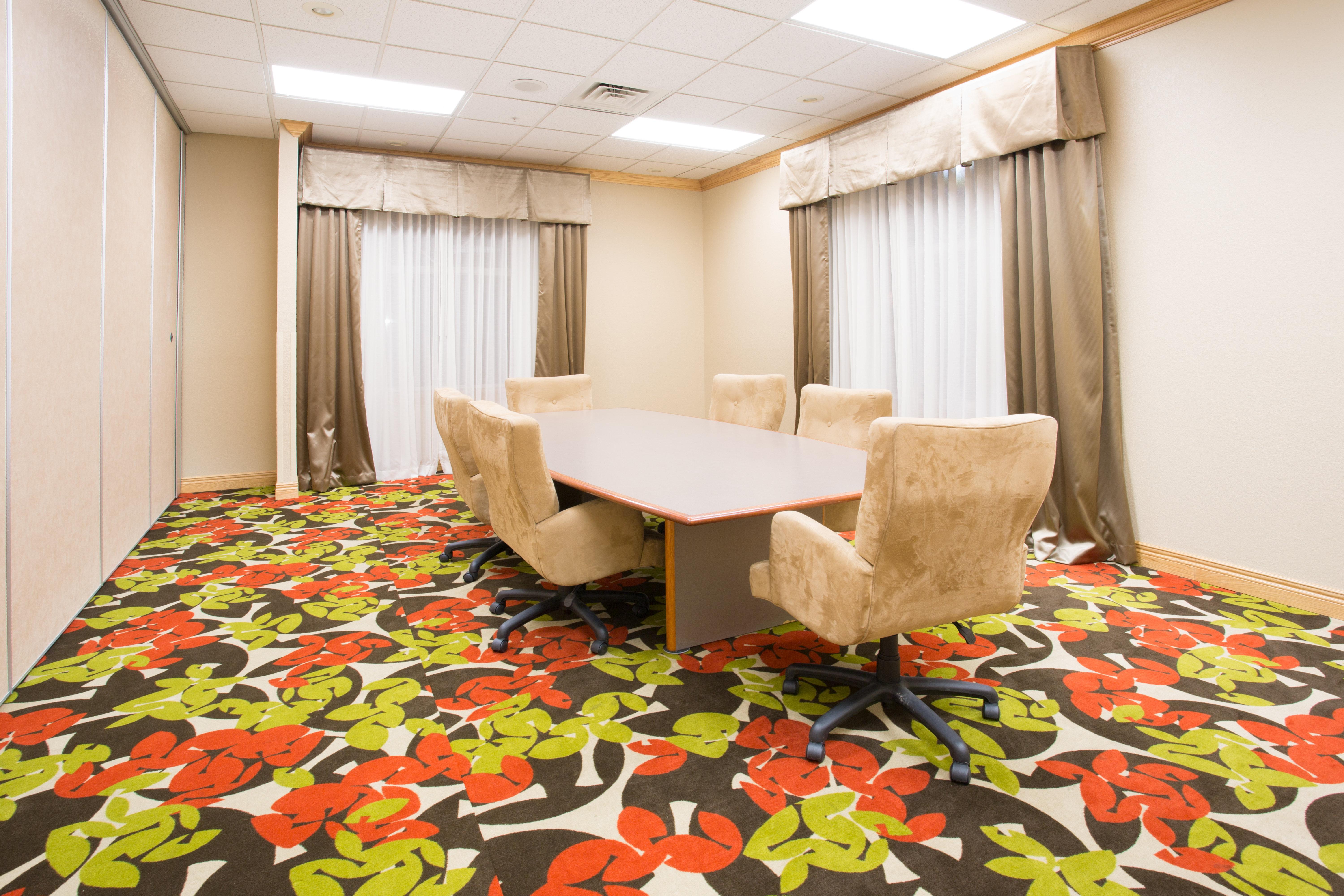 Holiday Inn Express Hotel & Suites Lexington By Ihg Dış mekan fotoğraf